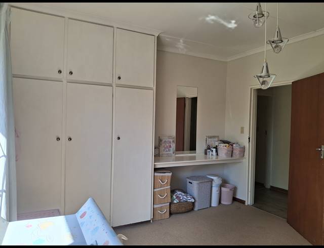 4 BEDROOM HOUSE RENTED IN HILTON CENTRAL